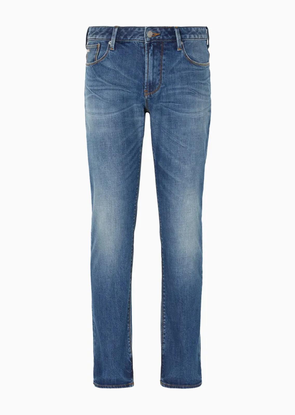 Foto di JEANS Uomo EMPORIO ARMANI 6R1J161DRGZ - Categoria: Jeans | Brand: EMPORIO ARMANI