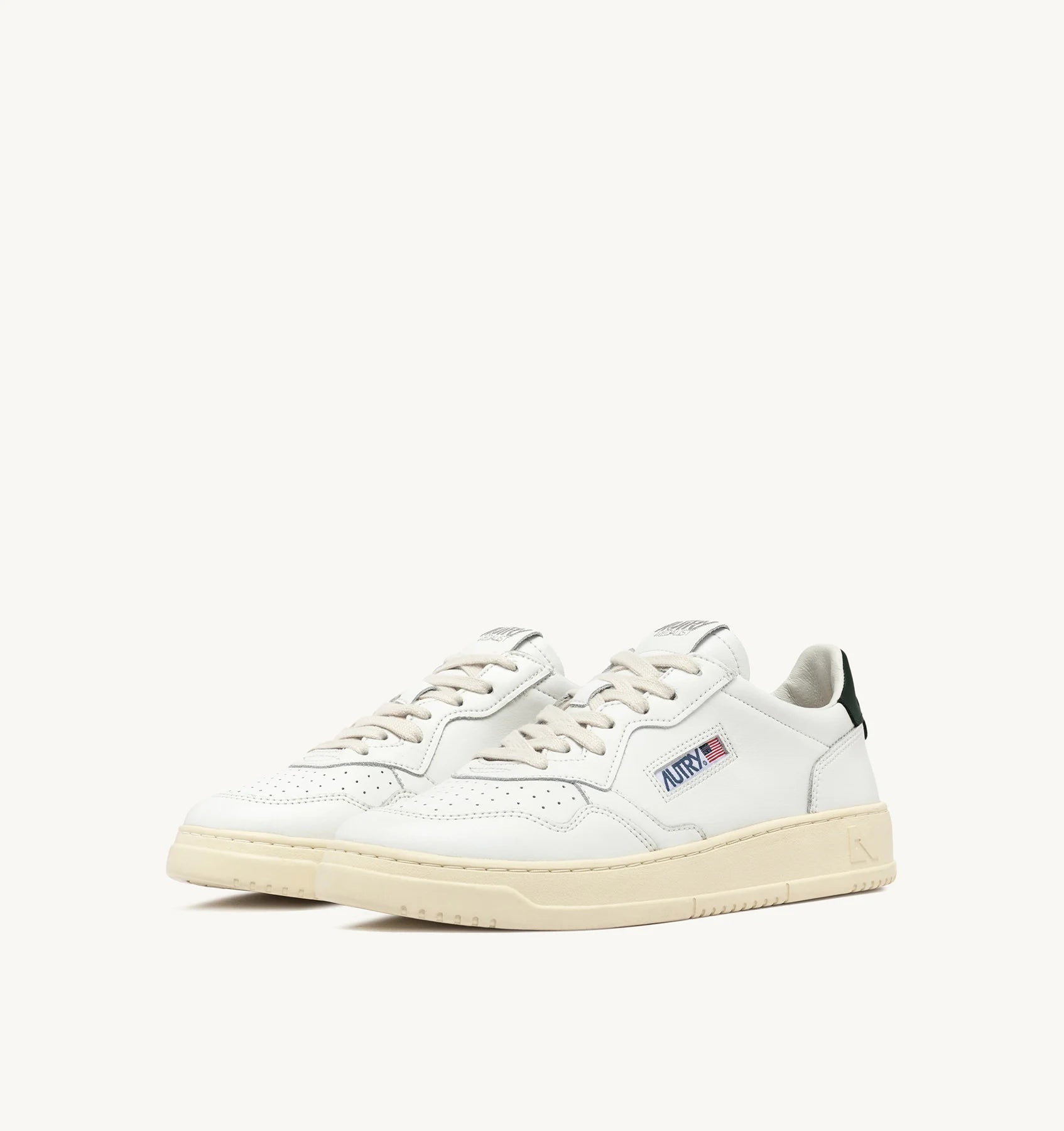 Foto di SNEAKERS Uomo AUTRY AULMLL67 - Categoria: CALZATURE | Brand: AUTRY