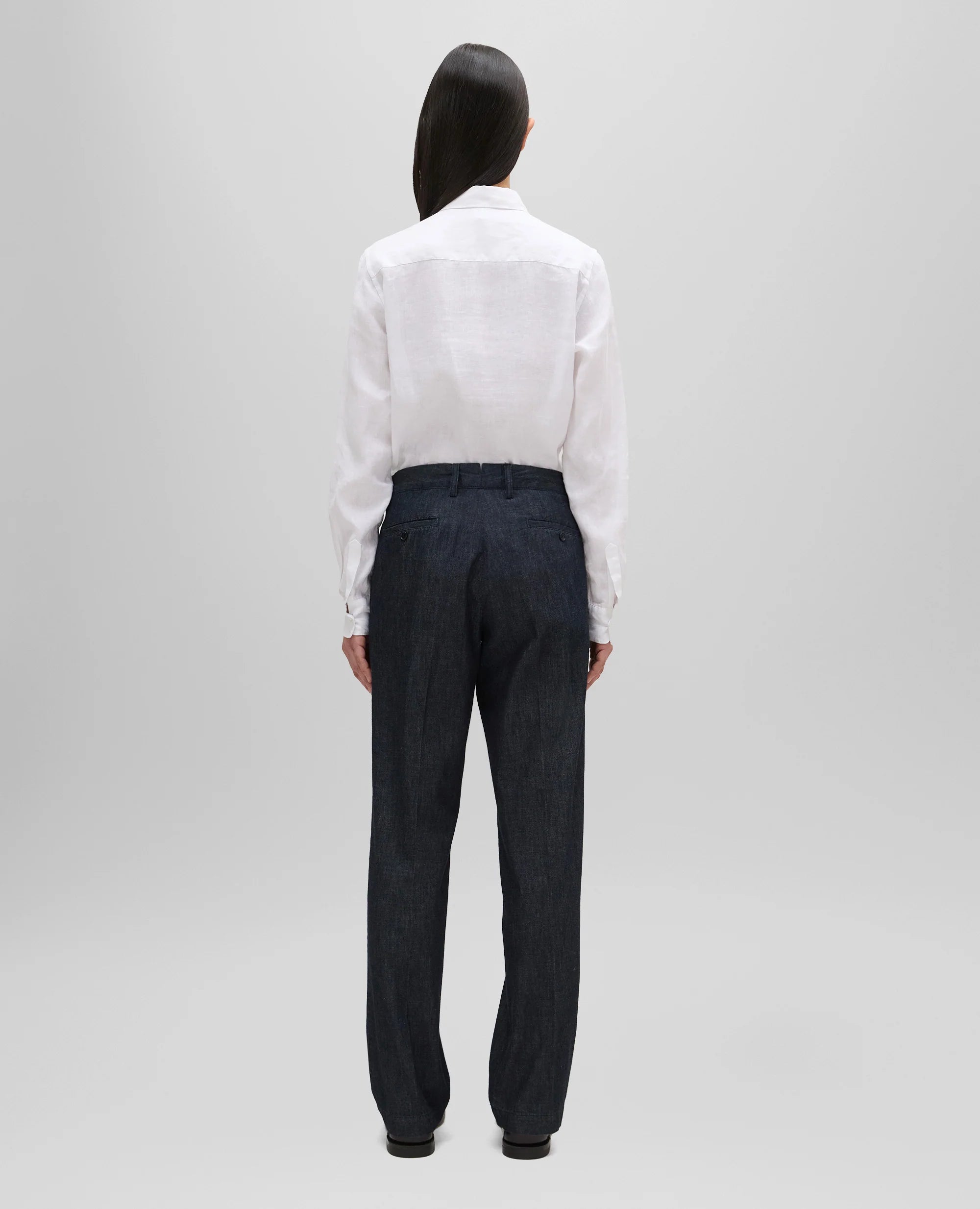 Foto di PANTALONE Donna ASPESI G 0189 G857 - Categoria: PANTALONI LUNGHI DONNA | Brand: ASPESI