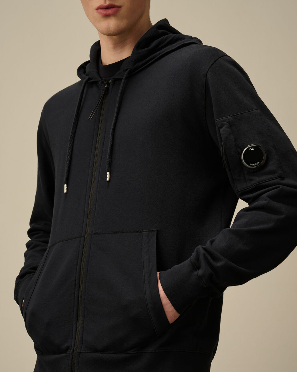 Foto di FELPA Uomo C.P. COMPANY CMSS057A002246G - Categoria: Maglieria | Brand: C.P. COMPANY