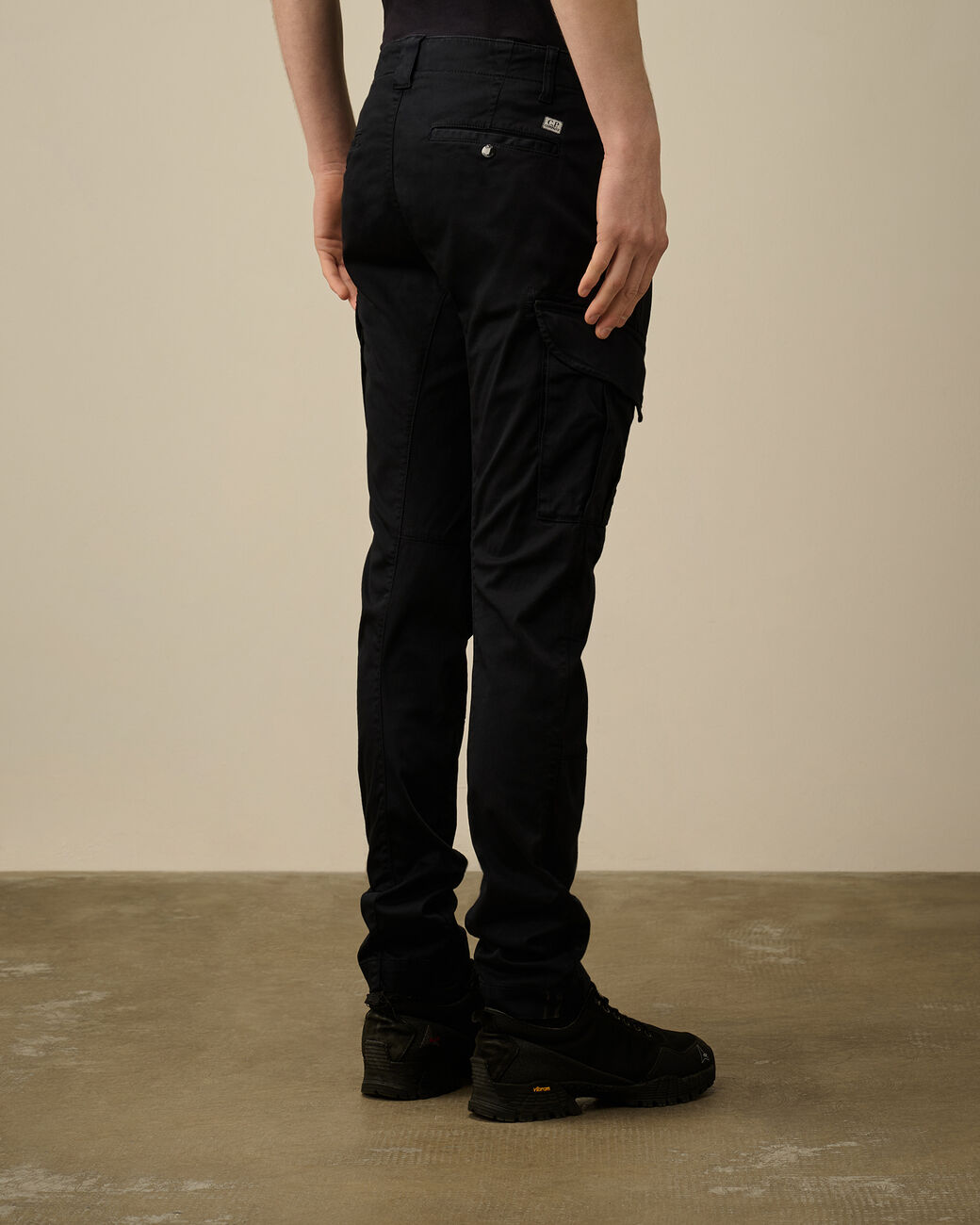 Foto di PANTALONE CARGO Uomo C.P. COMPANY CMPA056A005694G 888 - Categoria: Pantaloni | Brand: C.P. COMPANY