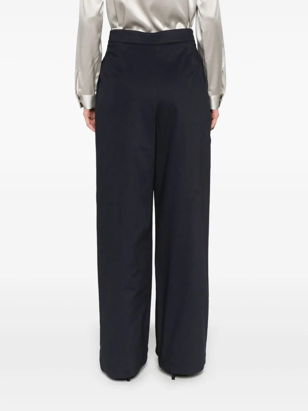 Foto di PANTALONE DONNA EMPORIO ARMANI EW000760AF12440 - Categoria: | Brand: EMPORIO ARMANI
