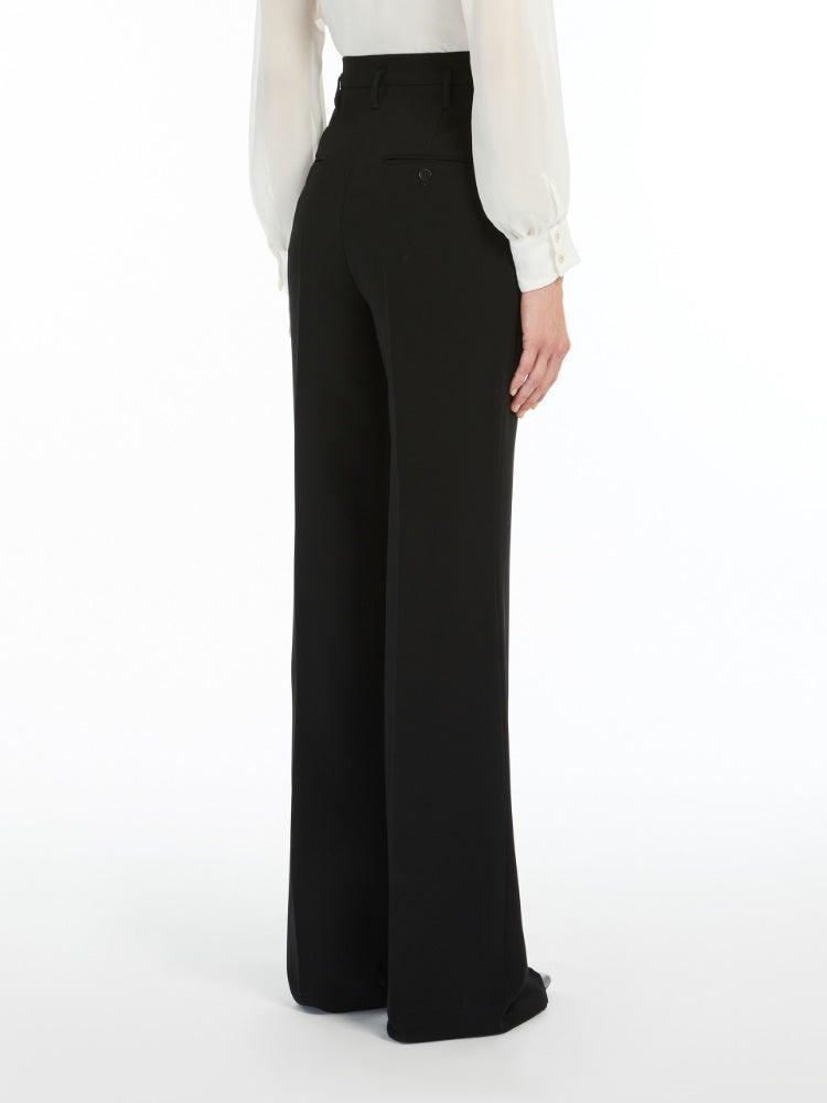 PANTALONE
Tessuto 71% Triacetato, 29% Poliestere DONNA MAXMARA STUDIO ALABAMA001