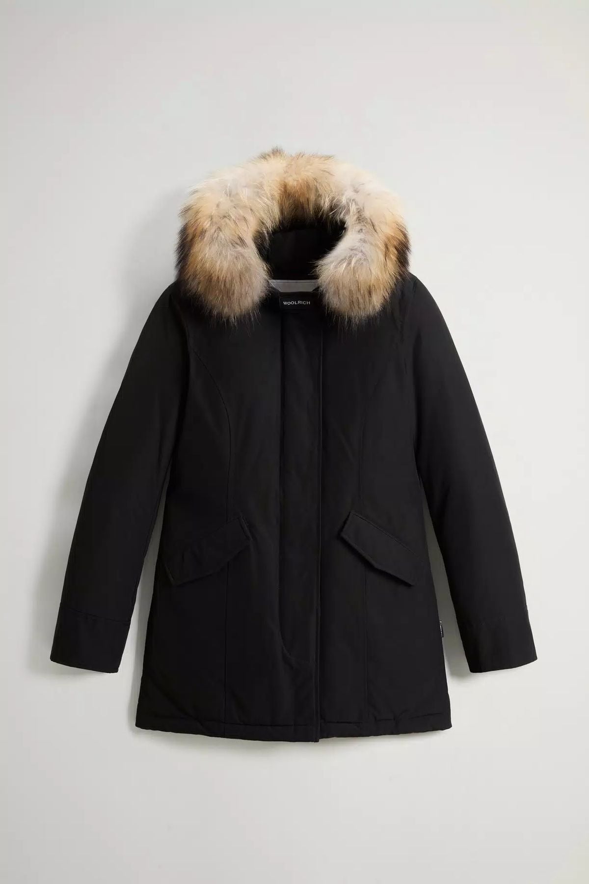 Foto di Donna WOOLRICH CFWWOU0538FRUT0001 - Categoria: ARCTIC RACCOON PARKA | Brand: WOOLRICH