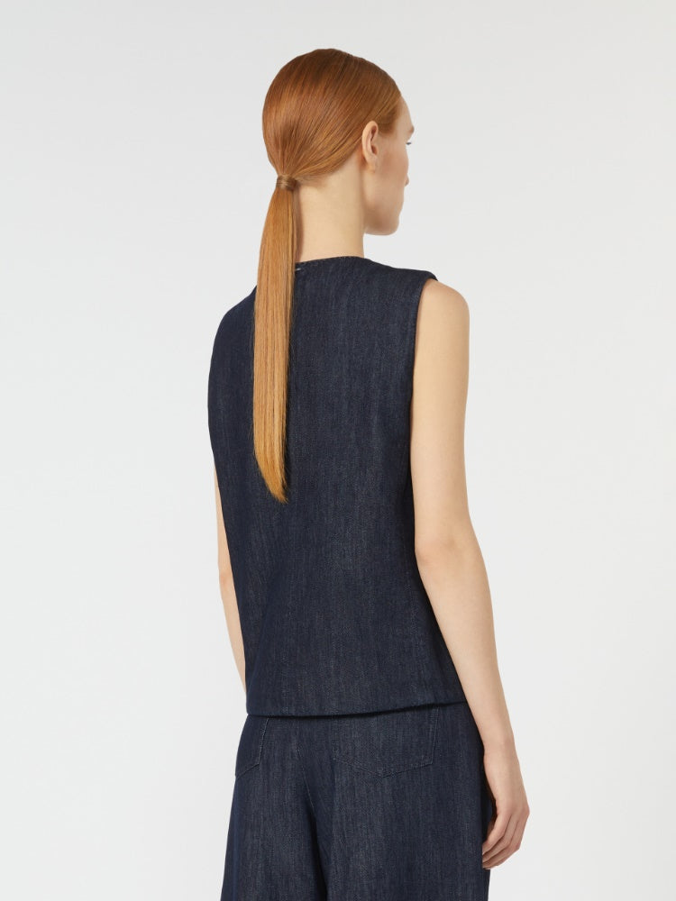 GILET
Tessuto 93% Cotone, 07% Kapok
Fodera 92% Cotone, 08% Poliammide DONNA S MAXMARA CINZIA001
