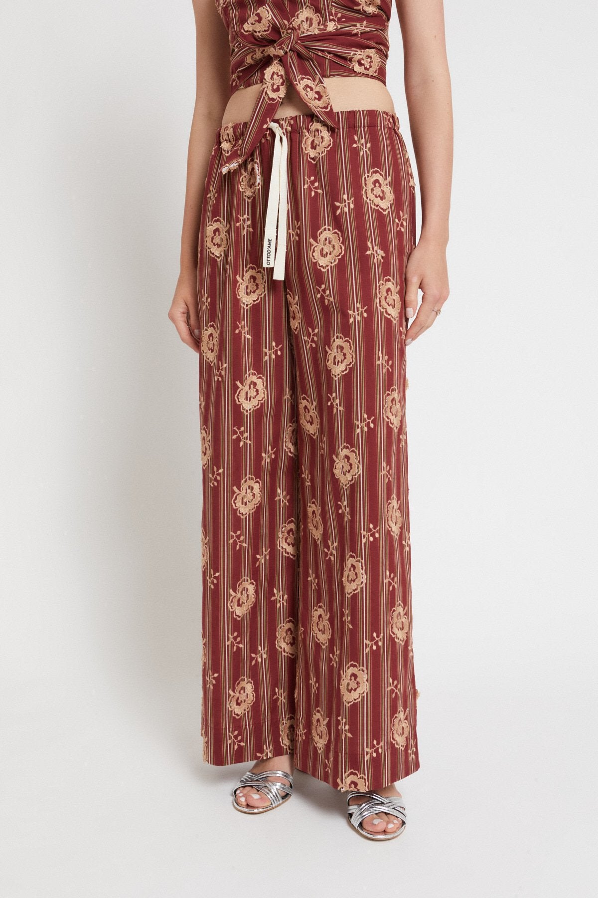 Foto di PANTALONE Donna OTTOD'AME DP98561921 - Categoria: | Brand: OTTOD'AME