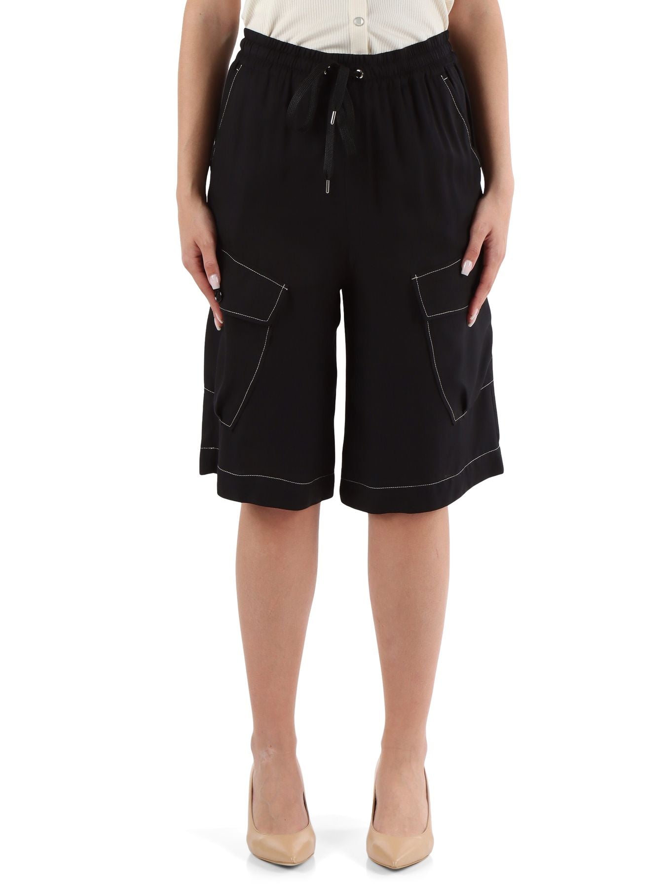 Foto di BERMUDA Donna PINKO 103565A1WU - Categoria: BERMUDA | Brand: PINKO