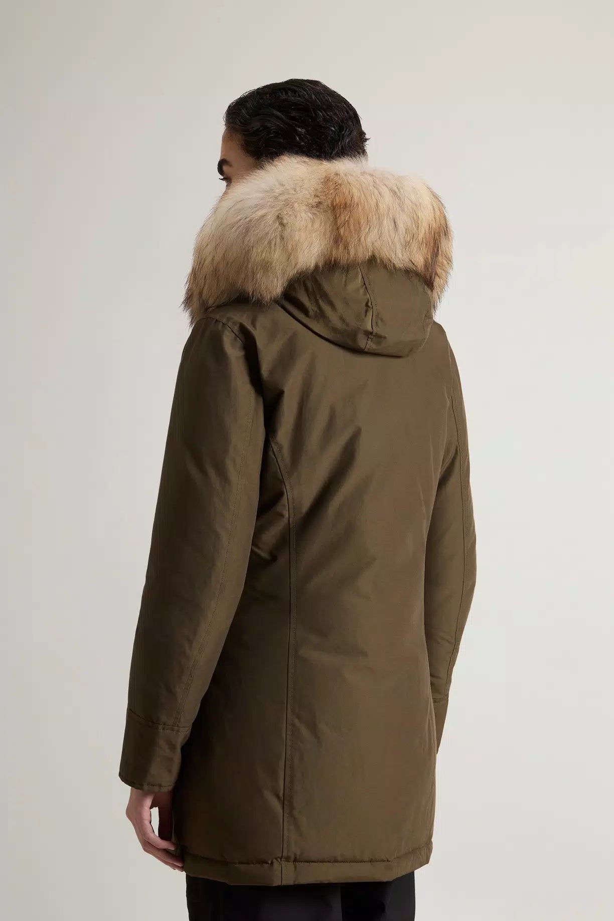 Foto di Donna WOOLRICH CFWWOU0538FRUT0001 - Categoria: ARCTIC RACCOON PARKA | Brand: WOOLRICH