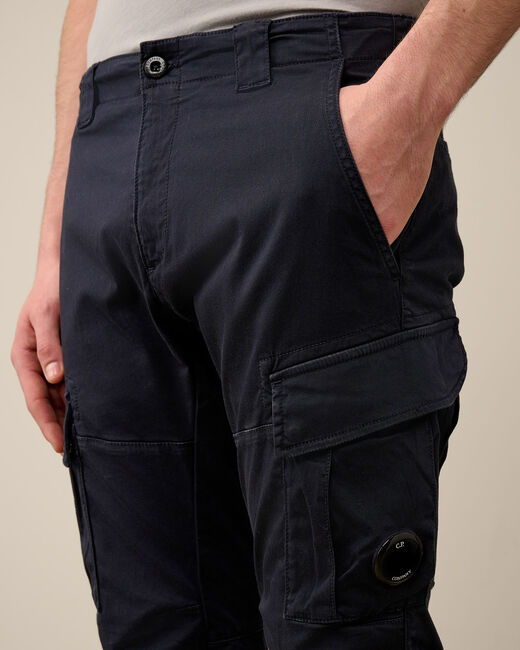 Foto di PANTALONE CARGO Uomo C.P. COMPANY 17CMPA186A005529G - Categoria: Pantaloni | Brand: C.P. COMPANY
