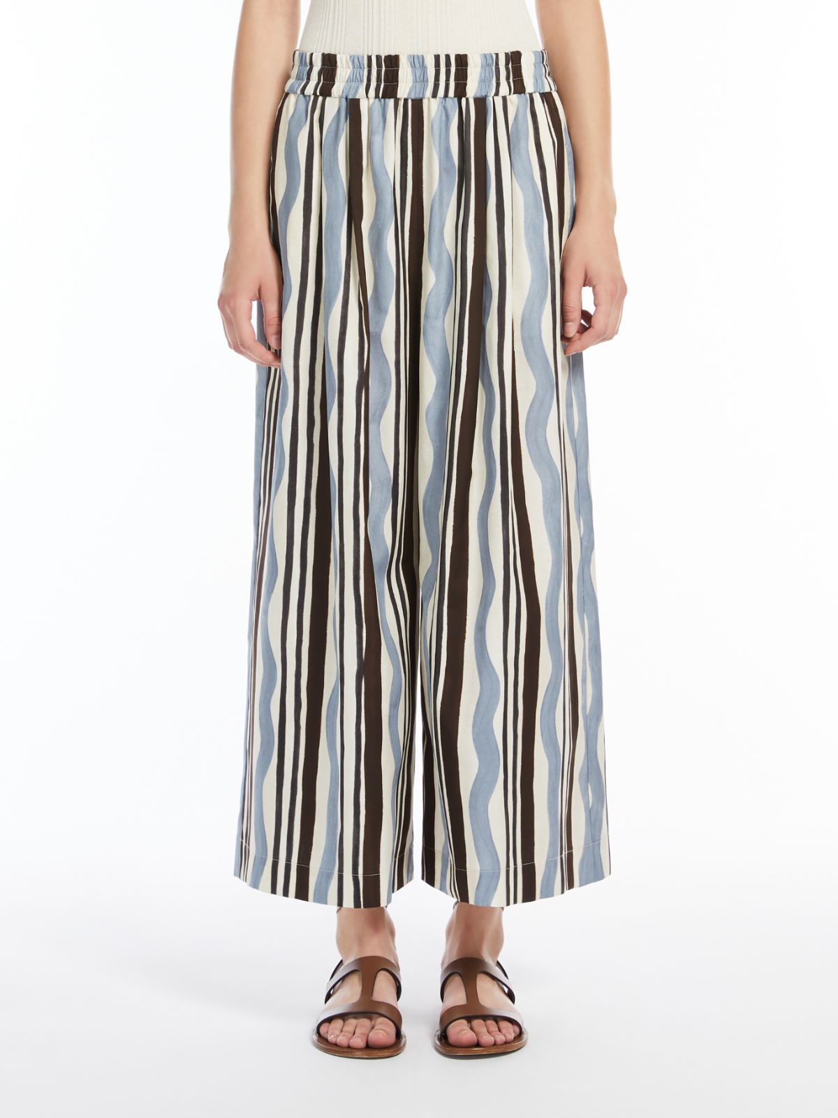 Foto di PANTALONE Donna WEEKEND MaxMara VIRGIN - Categoria: Pantaloni | Brand: WEEKEND MaxMara
