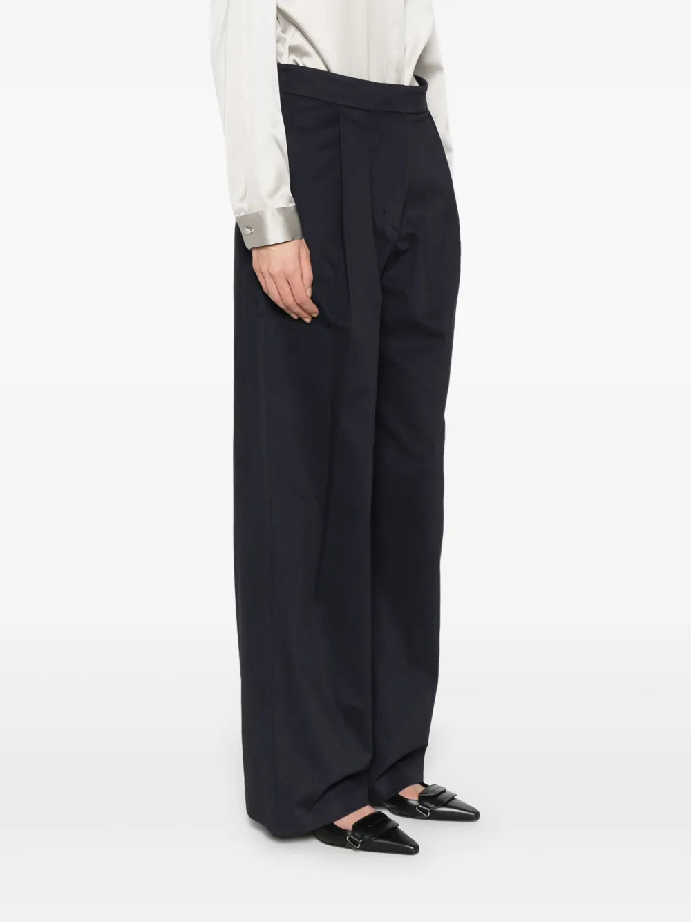 Foto di PANTALONE DONNA EMPORIO ARMANI EW000760AF12440UB115 - Categoria: | Brand: EMPORIO ARMANI