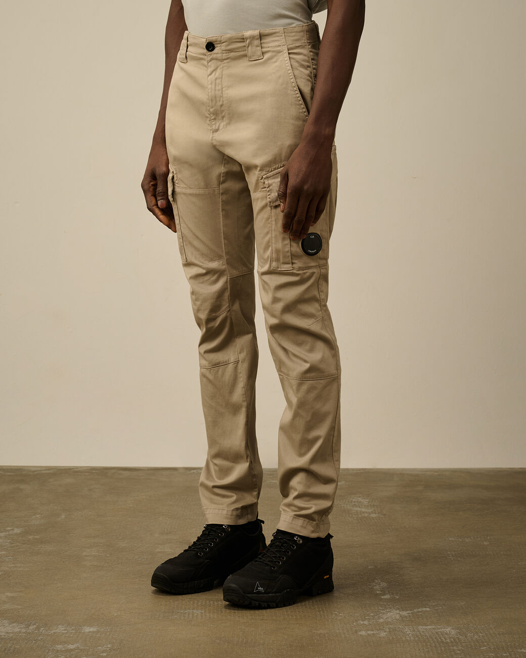 Foto di PANTALONE CARGO Uomo C.P. COMPANY CMPA056A005694G 327 - Categoria: Pantaloni | Brand: C.P. COMPANY