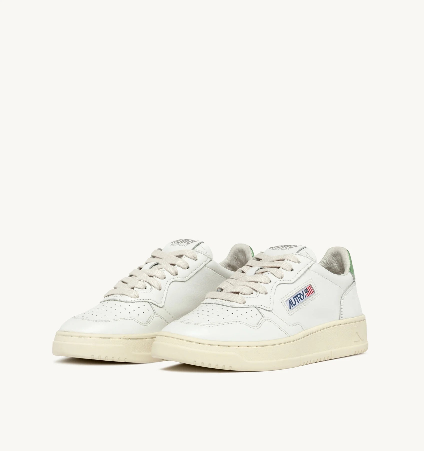 Foto di SNEAKERS Donna AUTRY AULWLL62 - Categoria: CALZATURE | Brand: AUTRY