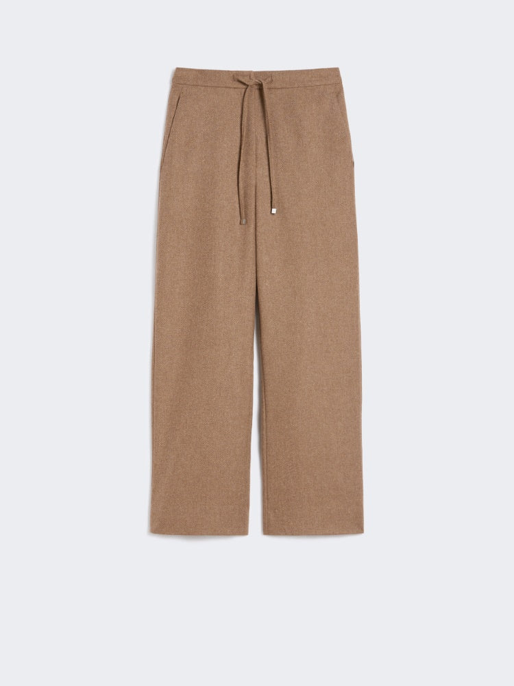 PANTALONE
Tessuto 95% Lana vergine Ovis aries aries, 05% Cashmere Capra hircus hircus Cina DONNA S MAXMARA LIVIO004