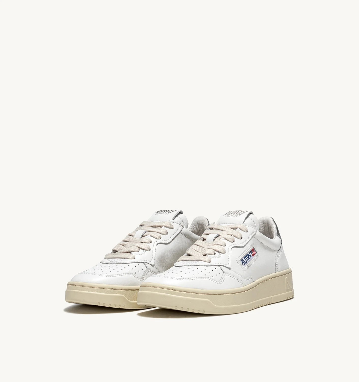 Foto di SNEAKERS Donna AUTRY AULWLL05 - Categoria: CALZATURE | Brand: AUTRY