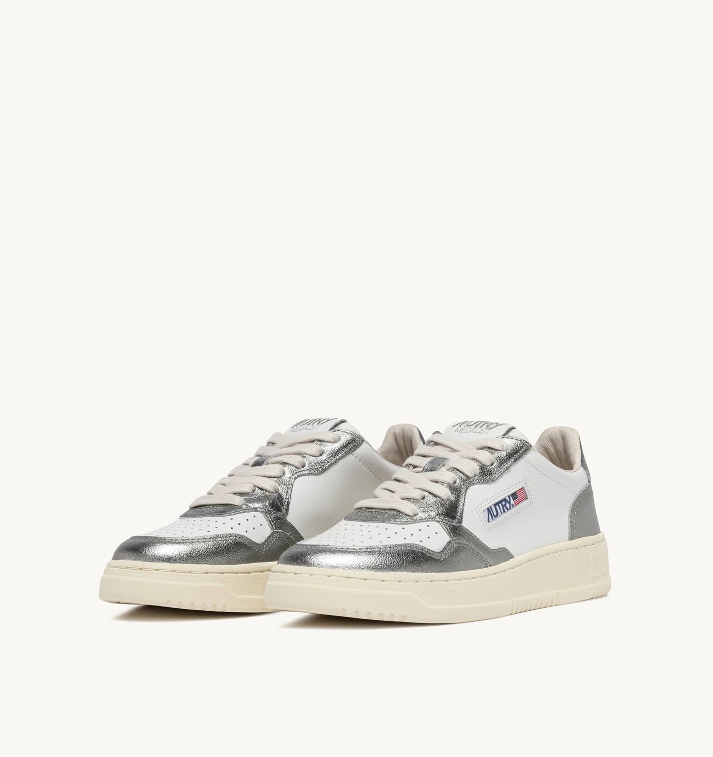 Foto di SNEAKERS Donna AUTRY AULWWB44 - Categoria: CALZATURE | Brand: AUTRY