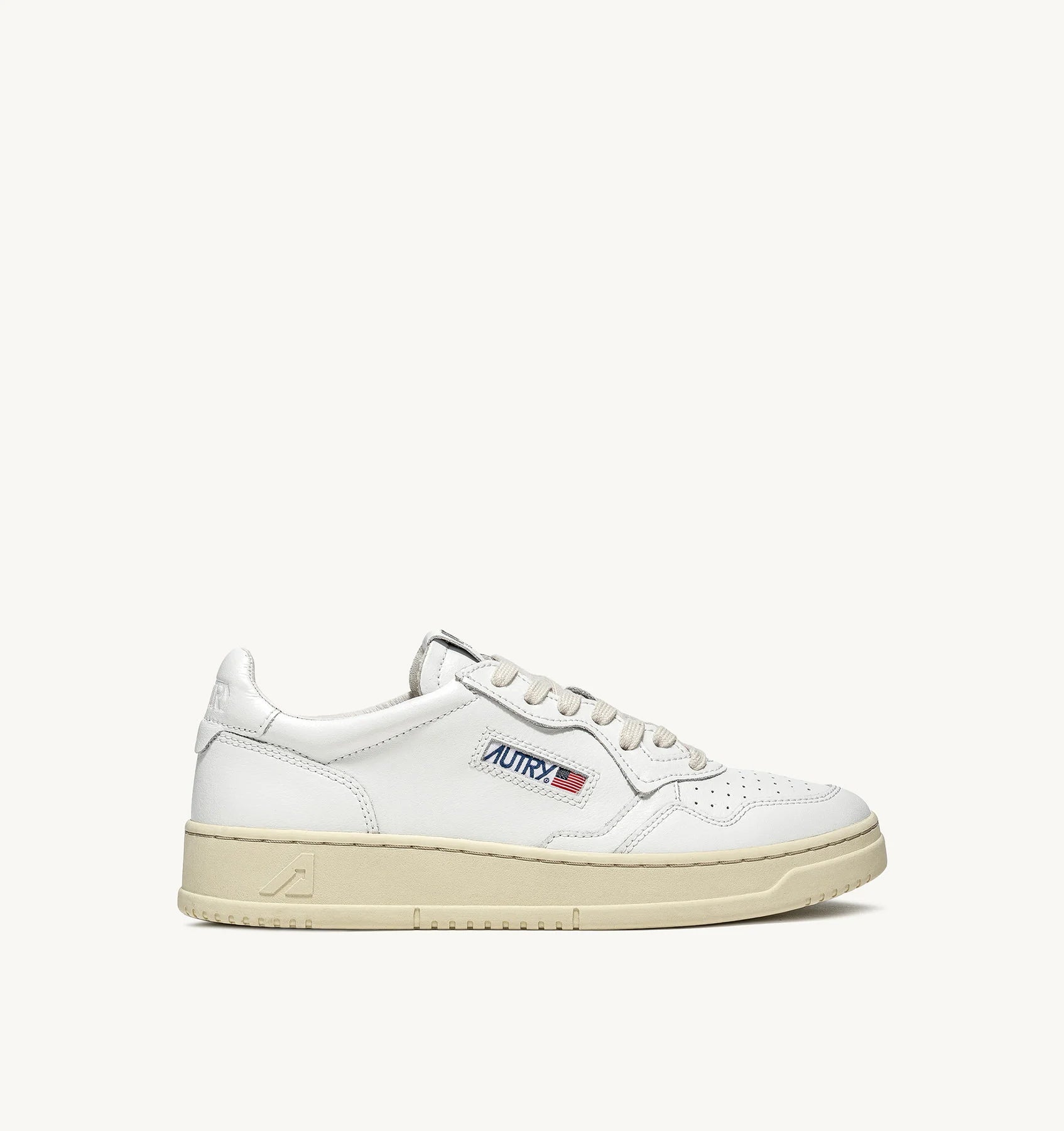 Foto di SNEAKERS Uomo AUTRY AULMLL15 - Categoria: CALZATURE | Brand: AUTRY