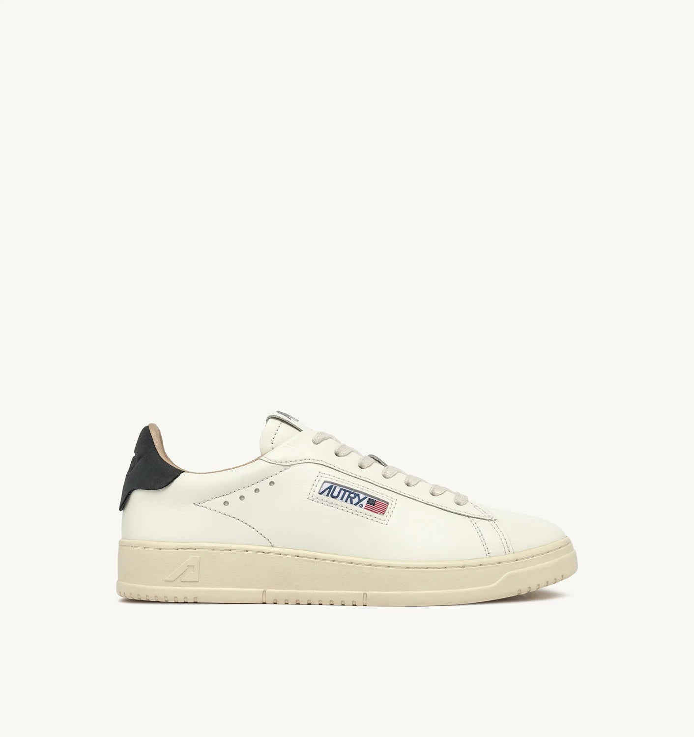 Foto di SNEAKERS Uomo AUTRY ADLMMR04 - Categoria: CALZATURE | Brand: AUTRY