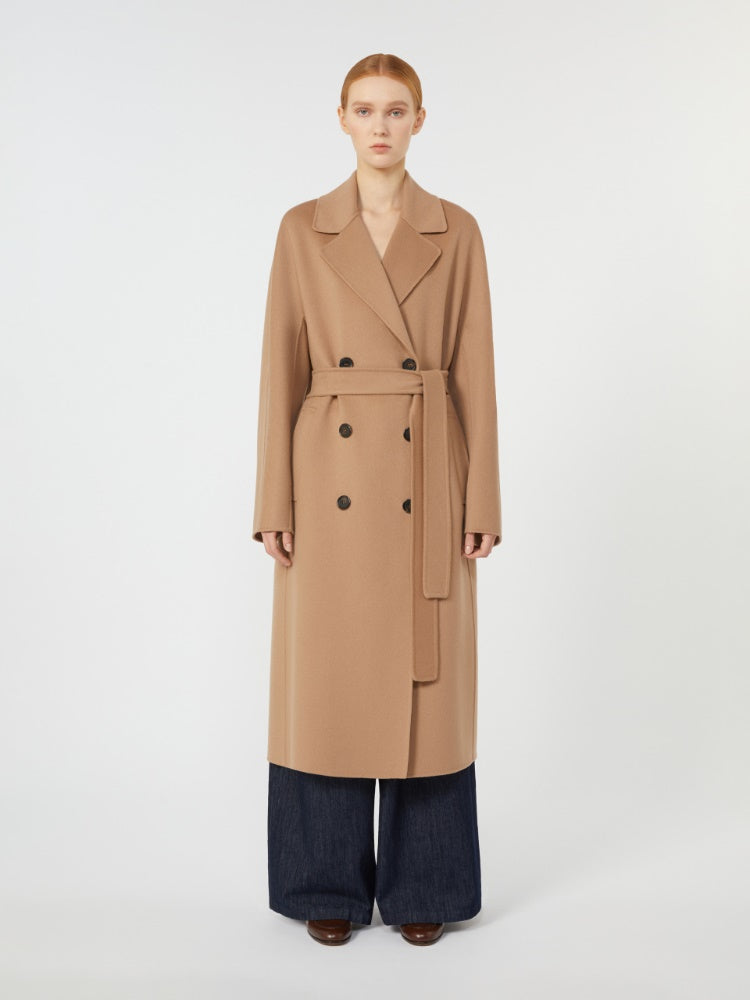 CAPPOTTO
Tessuto 100% Lana vergine Ovis aries aries
- Escluso filo di legatura DONNA S MAXMARA PAUL033