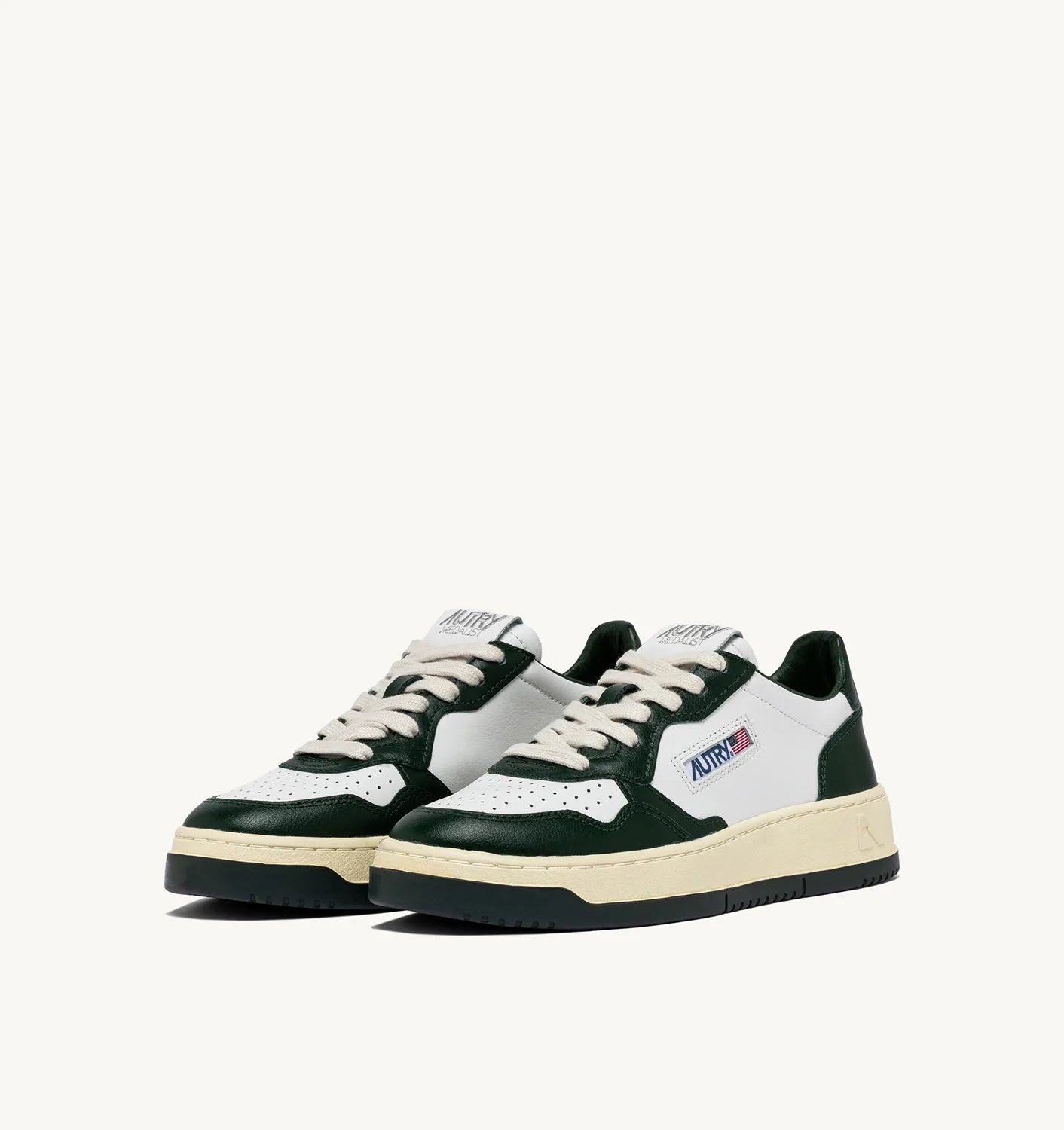 Foto di SNEAKERS Uomo AUTRY AULMWB49 - Categoria: CALZATURE | Brand: AUTRY