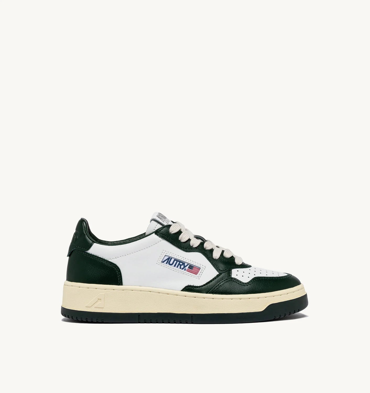 Foto di SNEAKERS Uomo AUTRY AULMWB49 - Categoria: CALZATURE | Brand: AUTRY