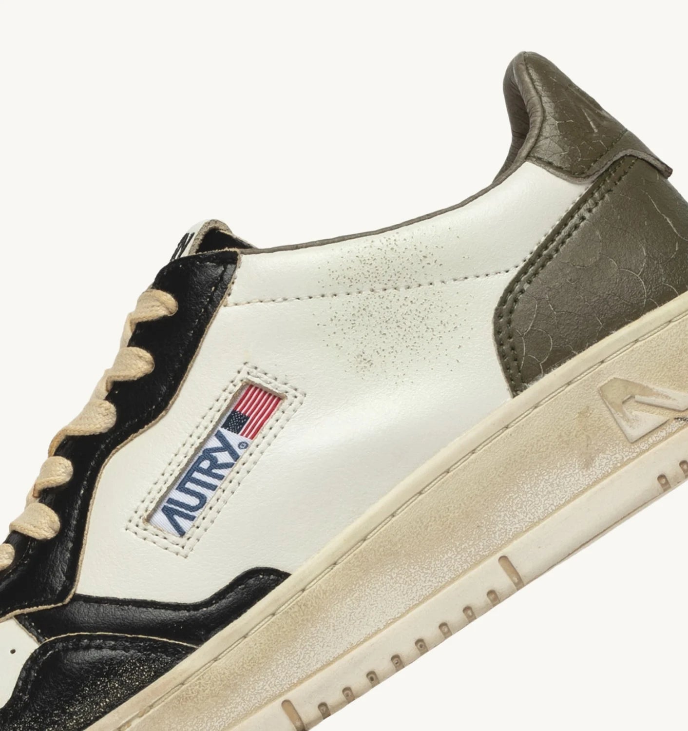 Foto di SNEAKER Uomo AUTRY A1UNAVLMSV46 - Categoria:  | Brand: AUTRY