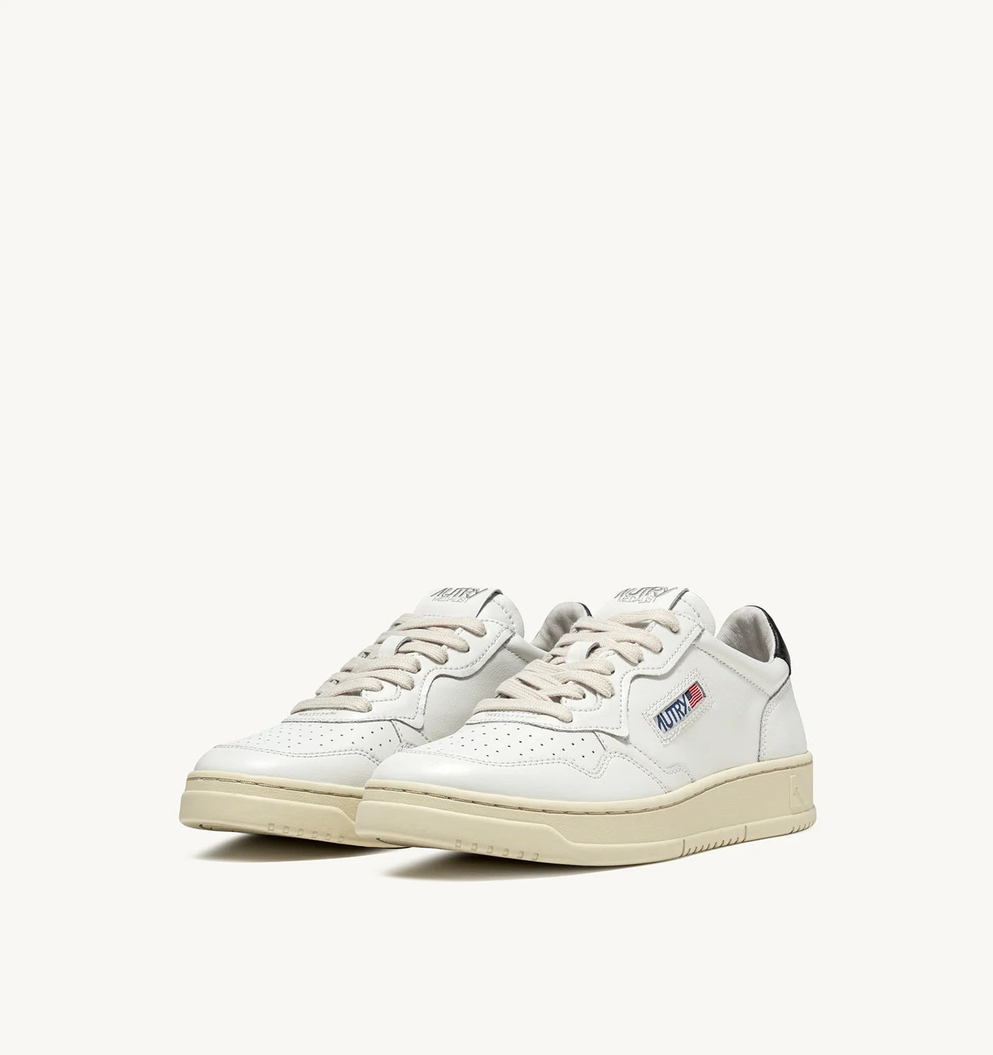 Foto di SNEAKER Donna AUTRY AULWLL22 - Categoria: CALZATURE | Brand: AUTRY