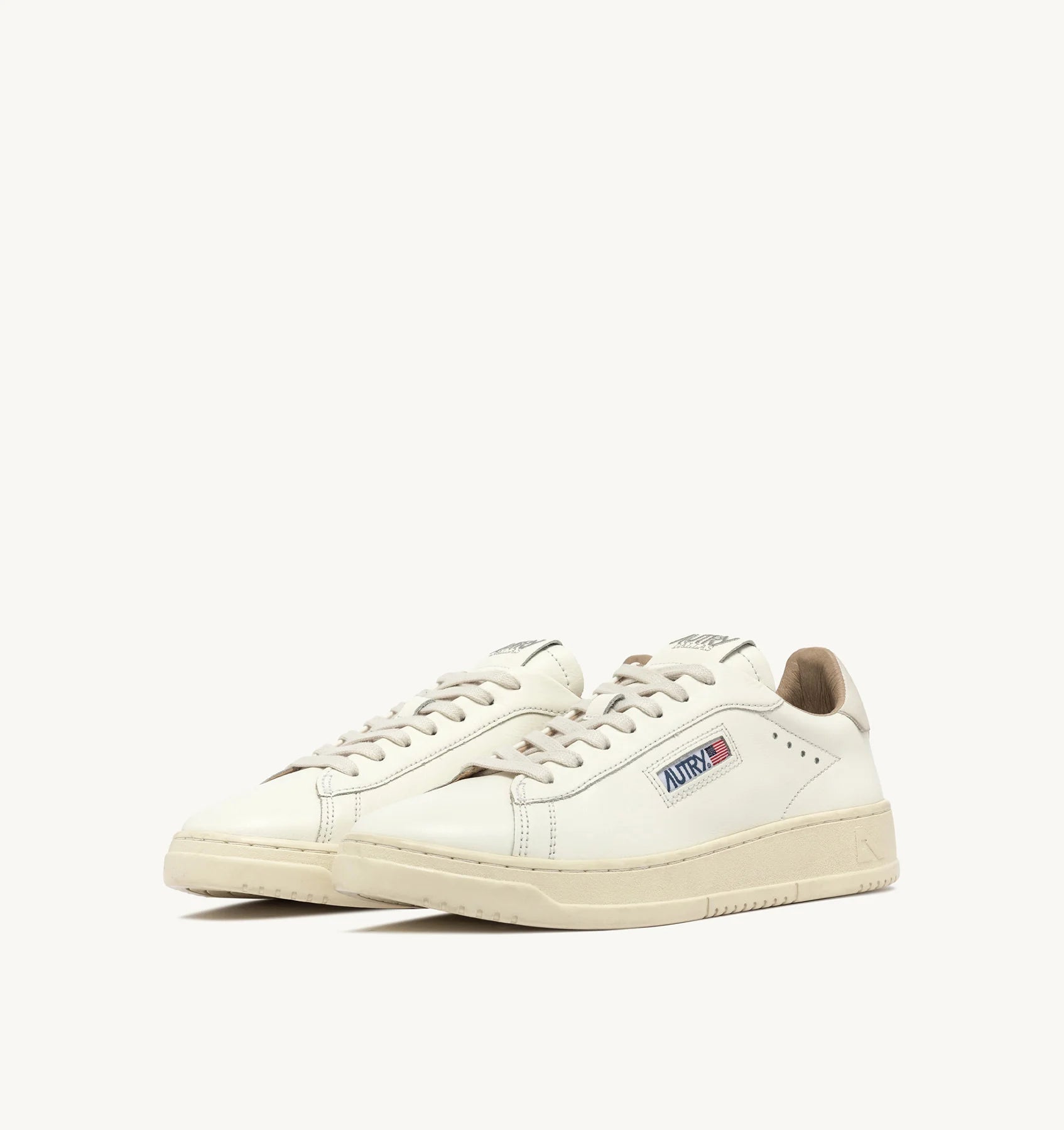 Foto di SNEAKERS Uomo AUTRY ADLMMR01 - Categoria: CALZATURE | Brand: AUTRY