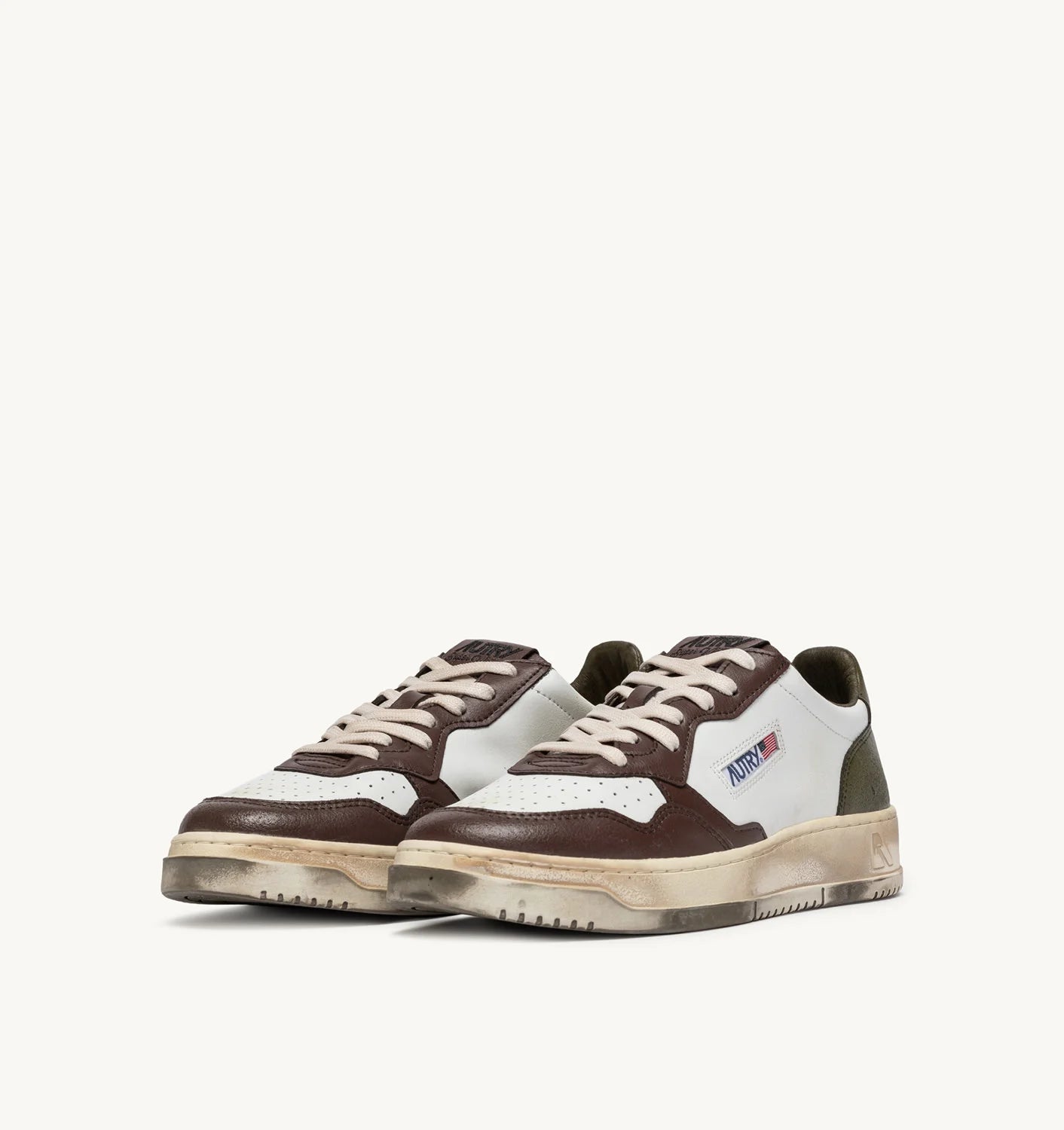 Foto di SNEAKERS Uomo AUTRY AVLMVL03 - Categoria: CALZATURE | Brand: AUTRY