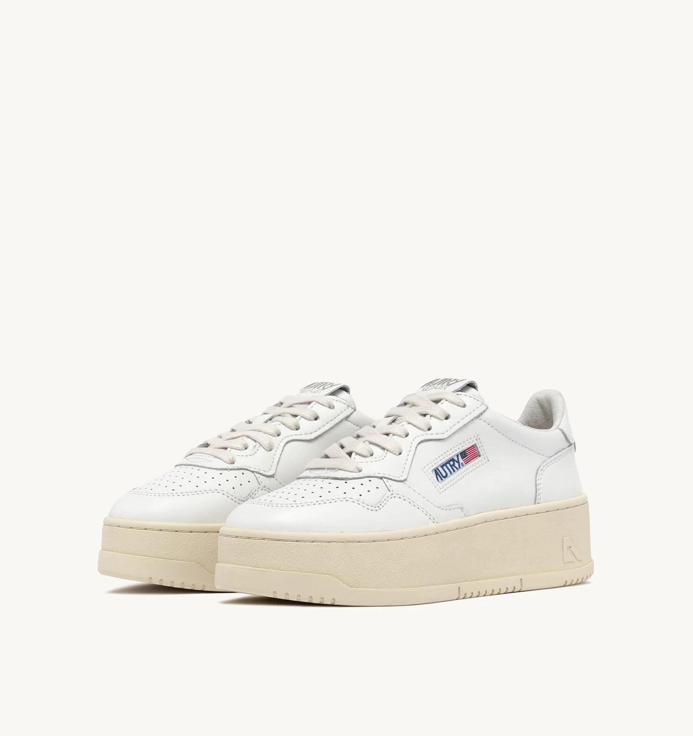 Foto di SNEAKERS Donna AUTRY PTLWLL15 - Categoria: CALZATURE | Brand: AUTRY