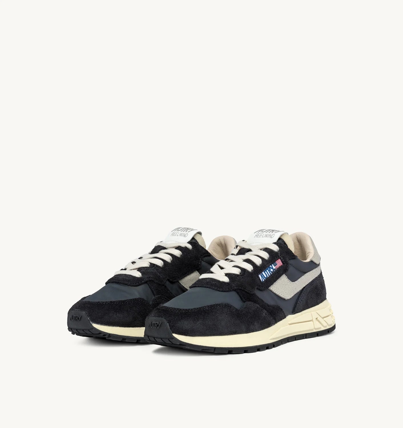 Foto di SNEAKERS Donna AUTRY WWLWNC05 - Categoria: CALZATURE | Brand: AUTRY