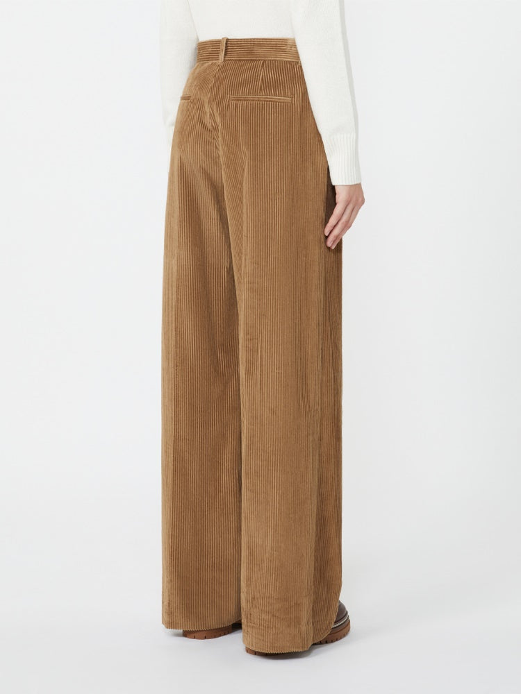 PANTALONE
Tessuto 100% Cotone DONNA WEEKEND MaxMara TANIA006