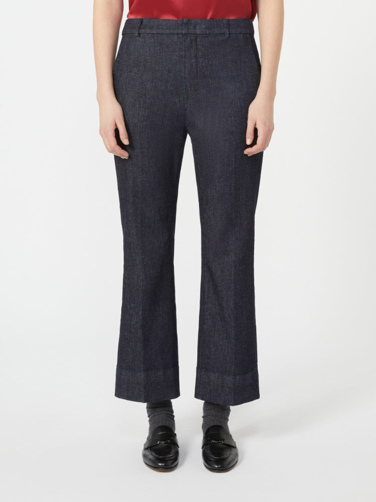 Foto di PANTALONE DENIM
Tessuto 90% Cotone, 08% Elastomultiestere, 02% Elastan DONNA S MAXMARA FRESIS001 - Categoria:  | Brand: S MAXMARA