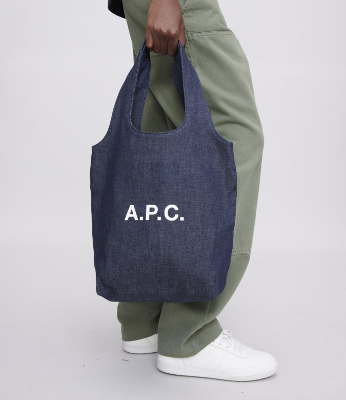 Foto di BORSA UNISEX A.P.C. COHIZ-M61861 - Categoria: Accessori | Brand: A.P.C.