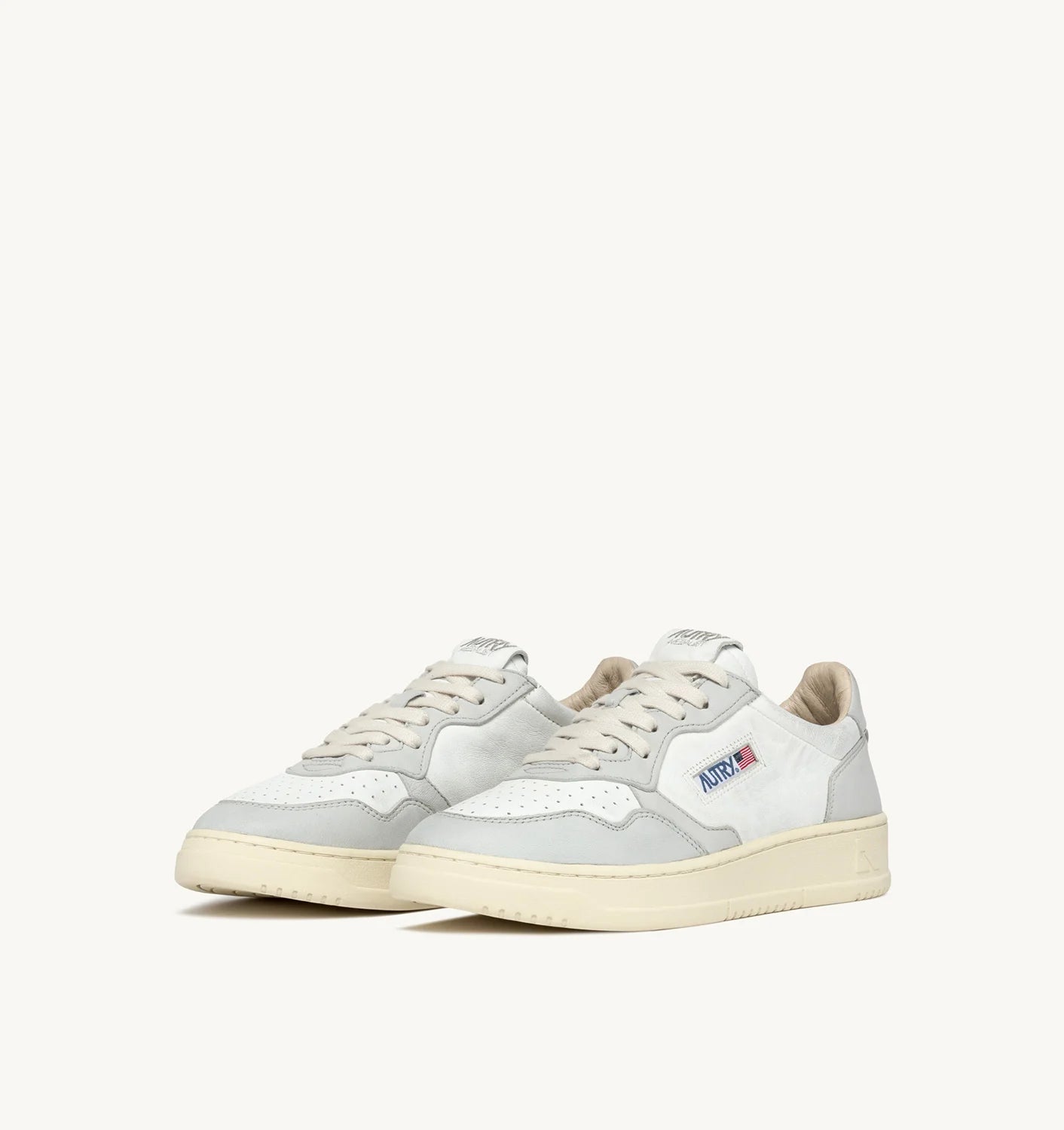 Foto di SNEAKERS Uomo AUTRY AULMGH03 - Categoria: CALZATURE | Brand: AUTRY