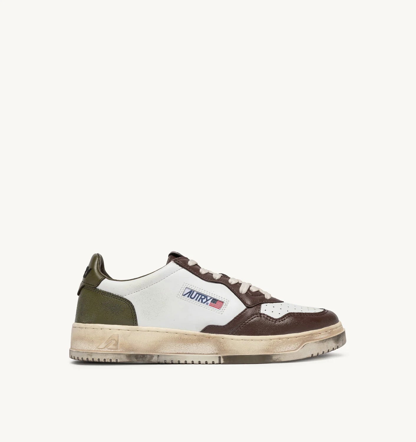 Foto di SNEAKERS Uomo AUTRY AVLMVL03 - Categoria: CALZATURE | Brand: AUTRY